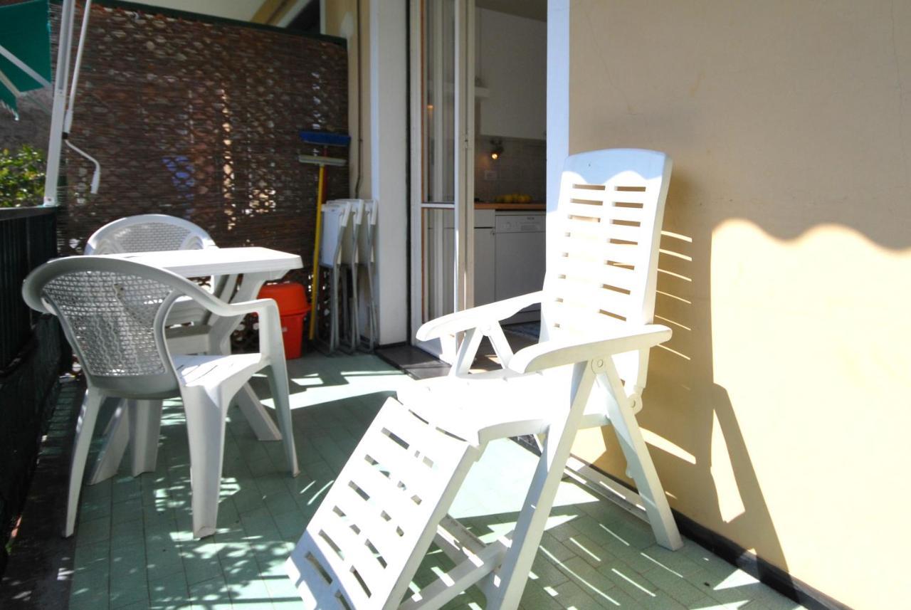Appartamenti Con Giardino E Posto Auto Per Famiglie Finale Ligure Bagian luar foto